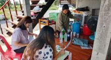 ตรวจต่ออายุมาตรฐานฟาร์มสัตว์ปีกและมาตรฐานฟาร์มโค (GAP) ในพื้นที่อำเภอสองพี่น้อง