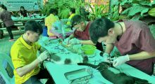 กิจกรรมผ่าตัดทำหมันสุนัขและแมวไม่มีเจ้าของ ภายใต้โครงการสัตว์ปลอดโรค คนปลอดภัย จากโรคพิษสุนัขบ้า ในพื้นที่ ต.ดอนกำยาน อ.เมืองสุพรรณบุรี